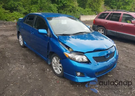 2010 Toyota Corolla S z USA, uszkodzony, nr VIN 2T1BU4EE7AC465665